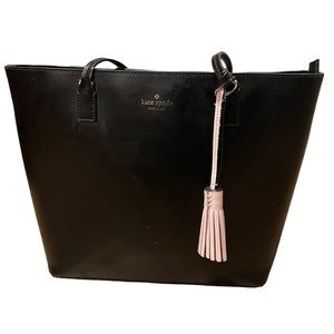 Kate Spade leather tote bag with zipper closure